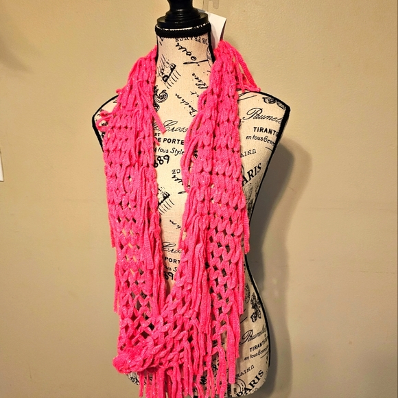 2 for 1 😁 Glittery Loop Scarves!! - Picture 3 of 12